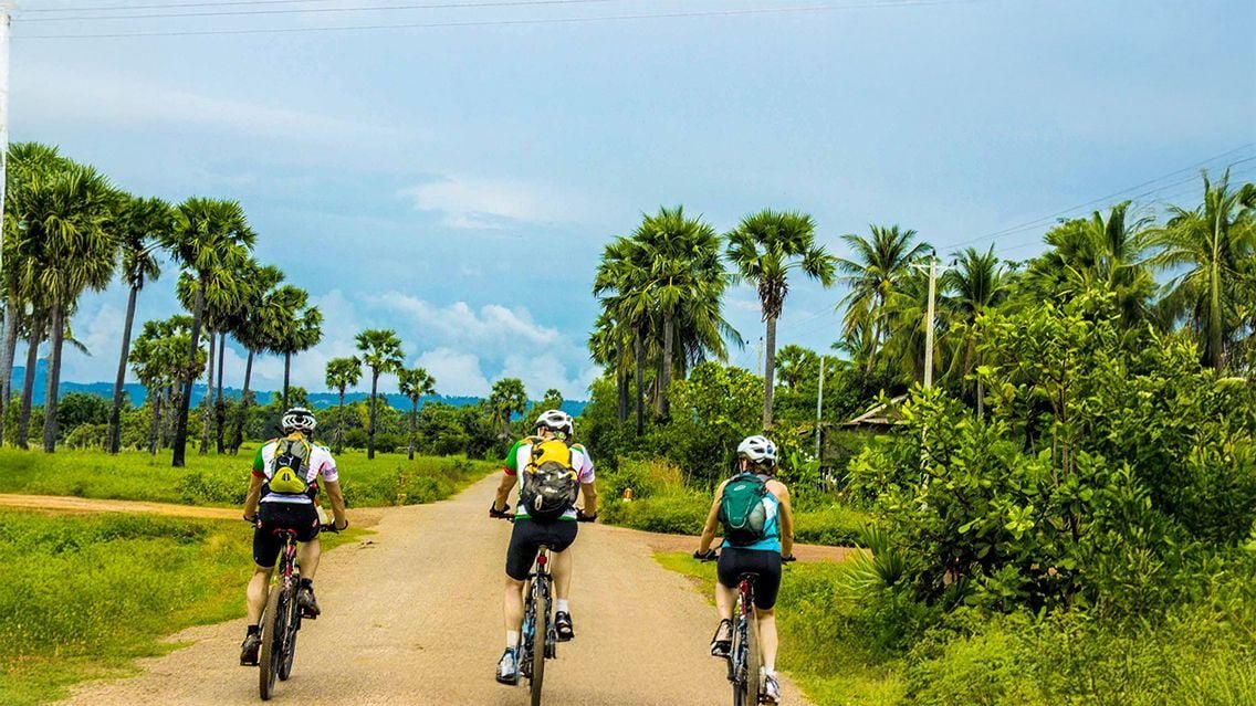 Ultimate Vietnam Cycling Odyssey: 17-Day Adventure from Saigon to Hanoi